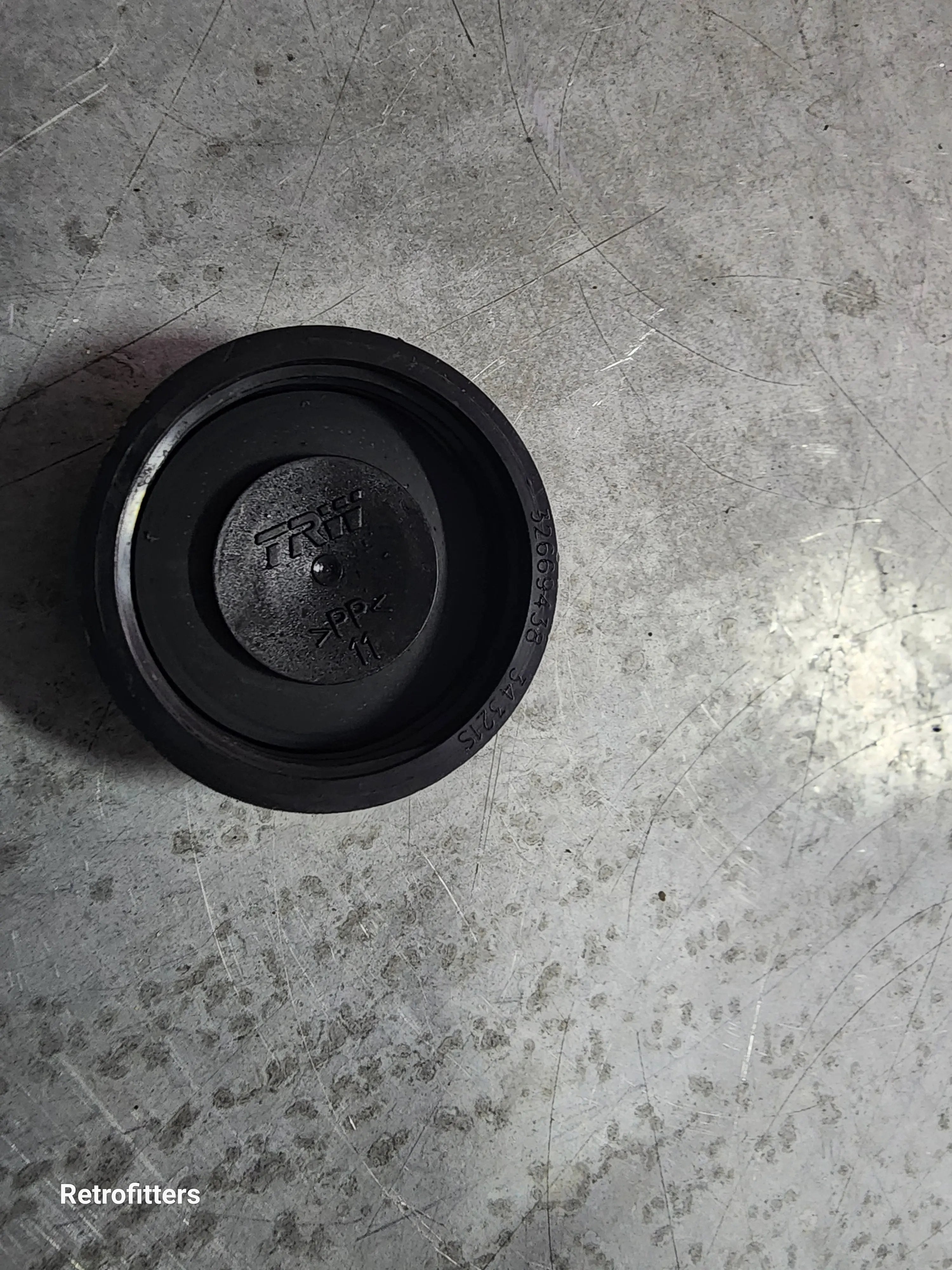 Pre loved (used) Golf mk7 Brake Fluid Cap Retrofitters RSA