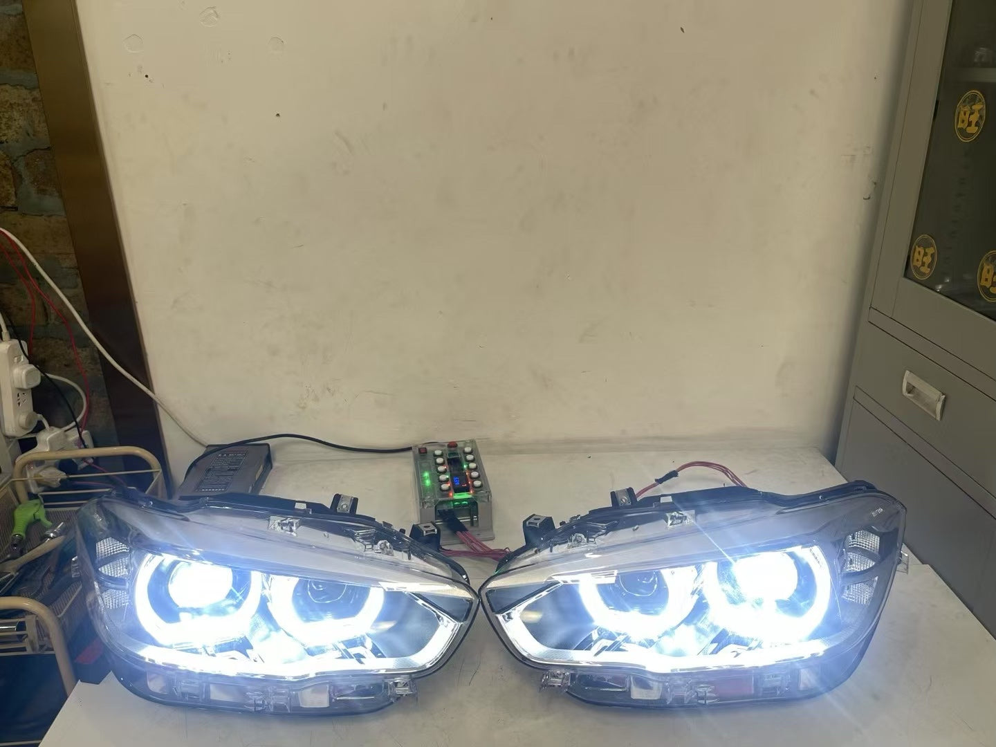 BMW Headlight 2015-2019 BMW F20 Lci
Halogen Headlight Upgrade To F20 Lci LED Headlamp Retrofitters