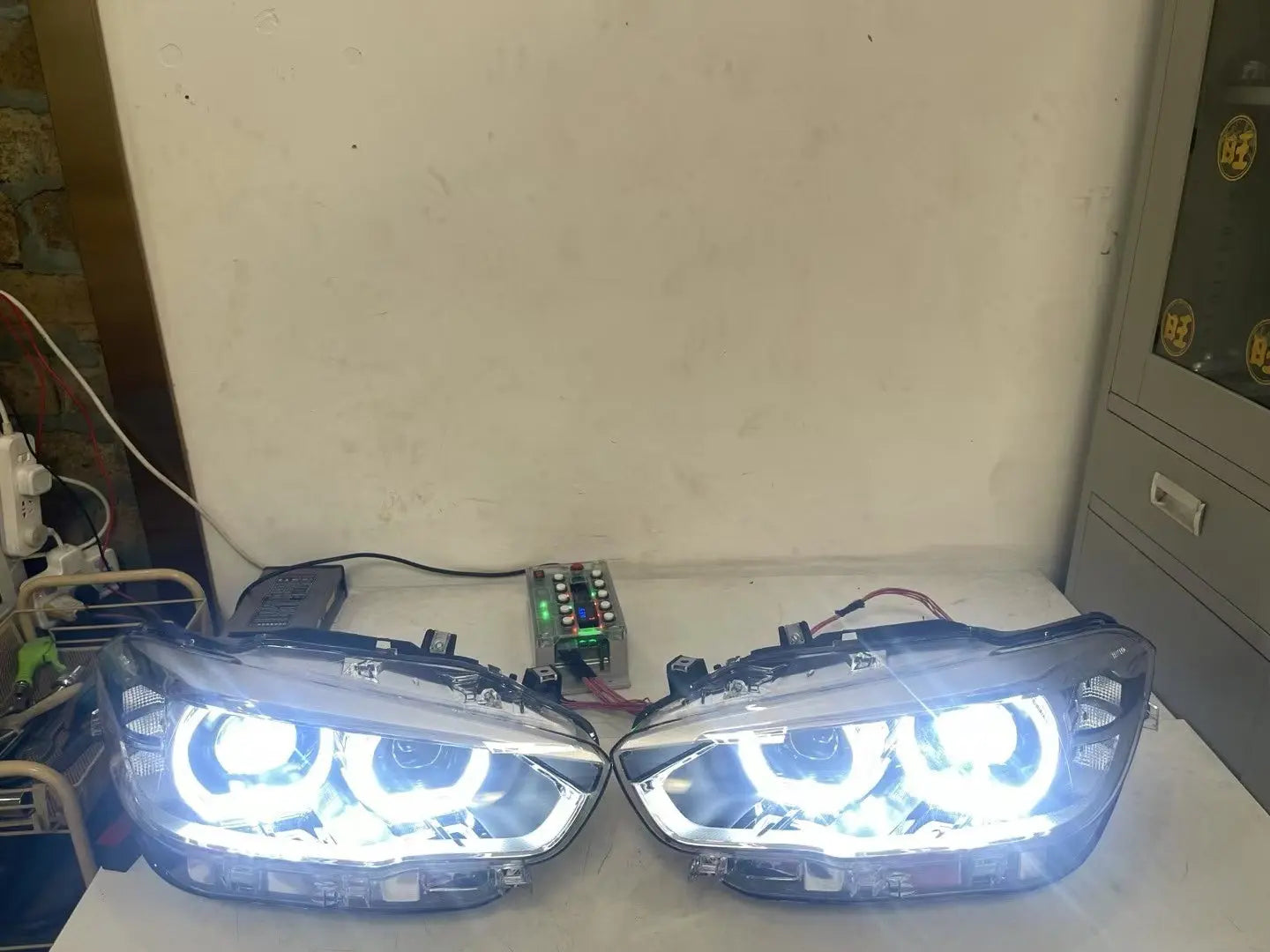 BMW Headlight 2015-2019 BMW F20 Lci
Halogen Headlight Upgrade To F20 Lci LED Headlamp Retrofitters