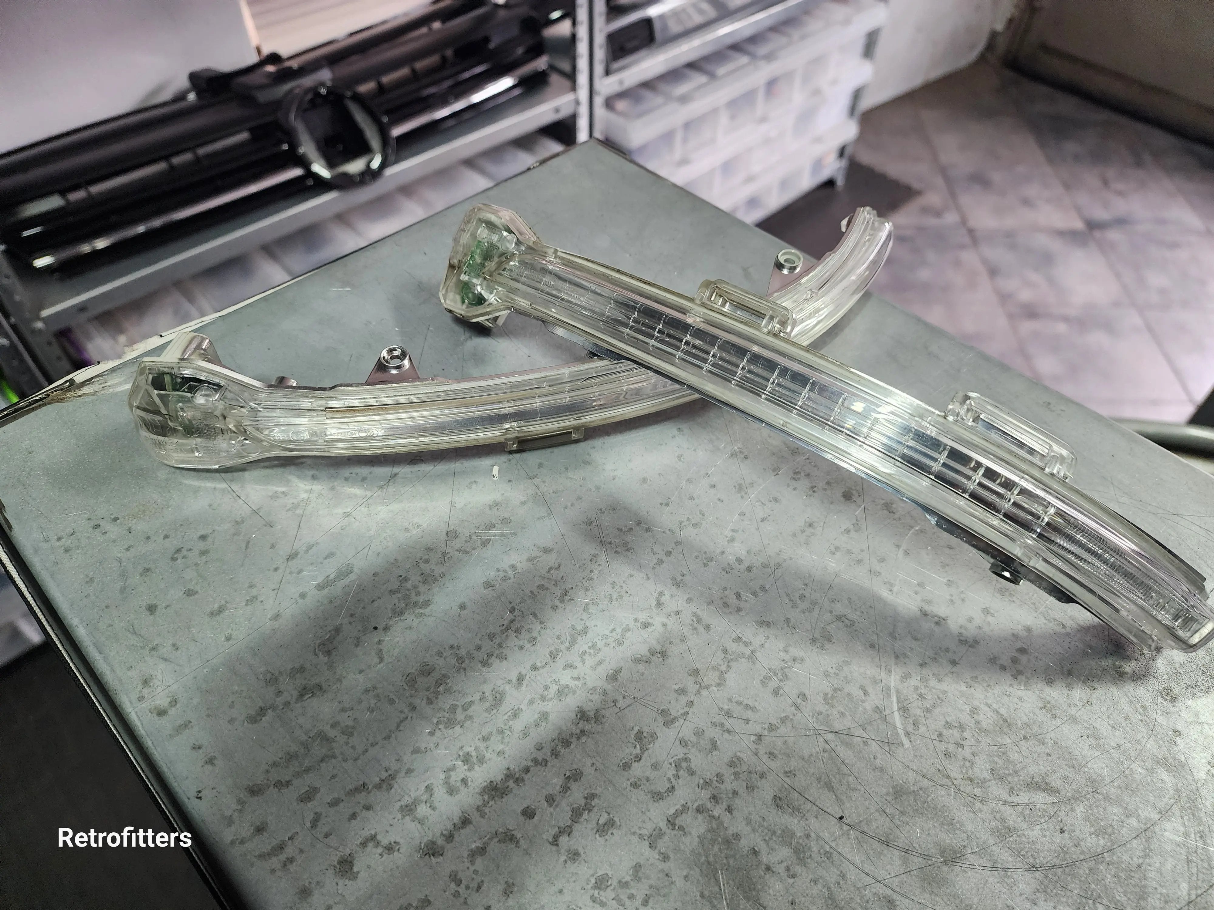 Pre loved (used) Golf mk7 Mirror indicators set Retrofitters RSA