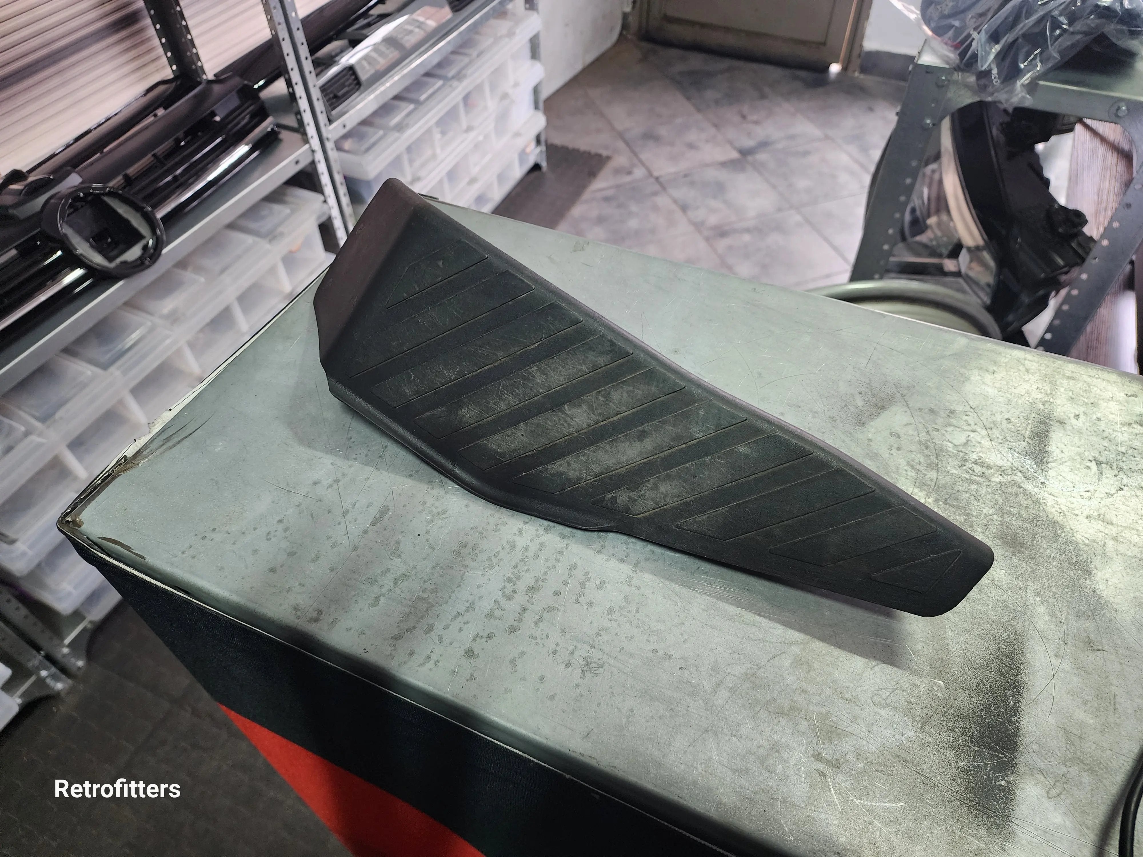 Pre loved (used) Golf mk7 Gti R Foot rest Pedal Retrofitters RSA