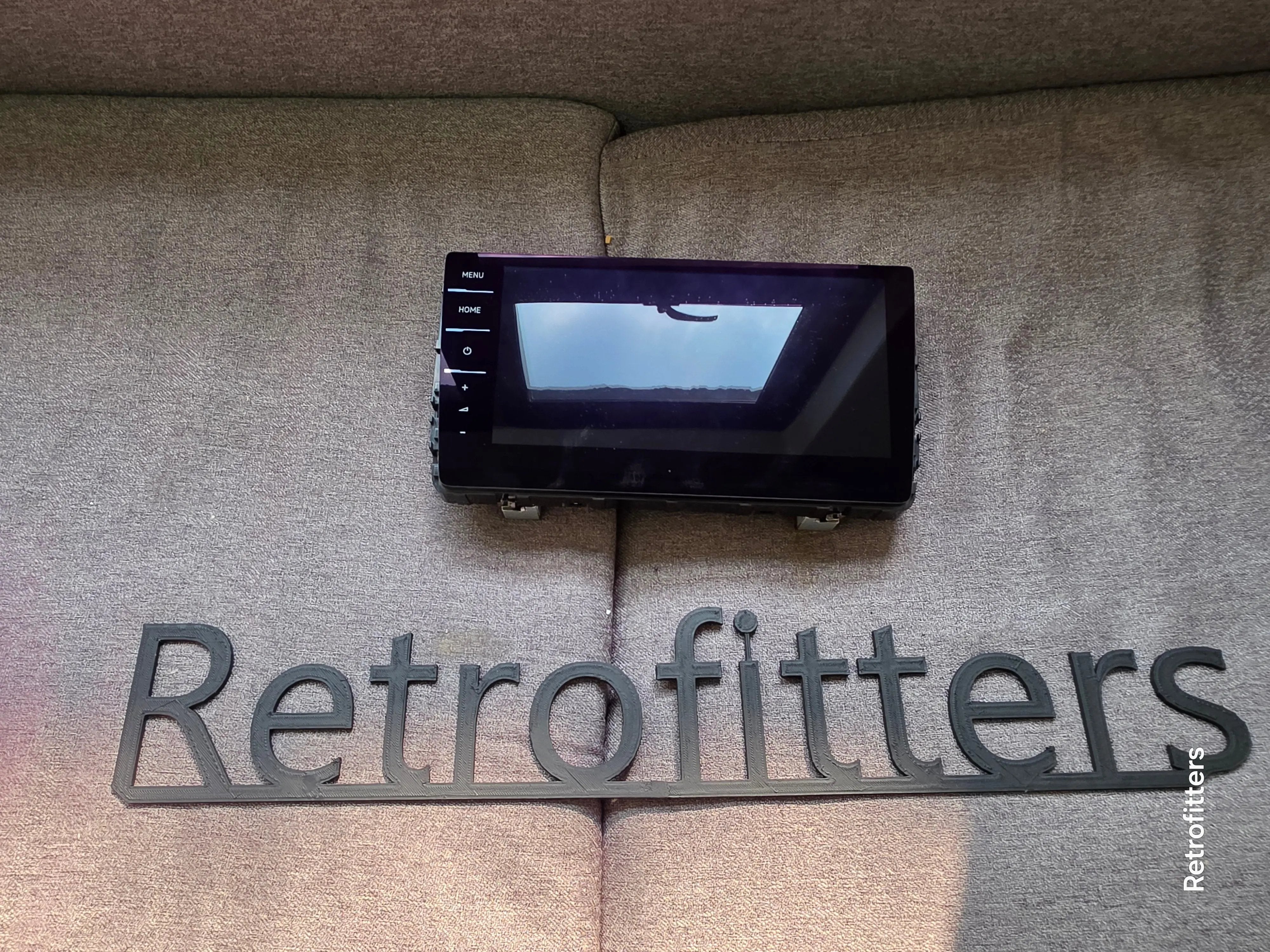 VW Golf 7 Passat B8 Tiguan 2017---- 9.2-inch touch screen only no trim In stock with Supplier 7 to 14 days