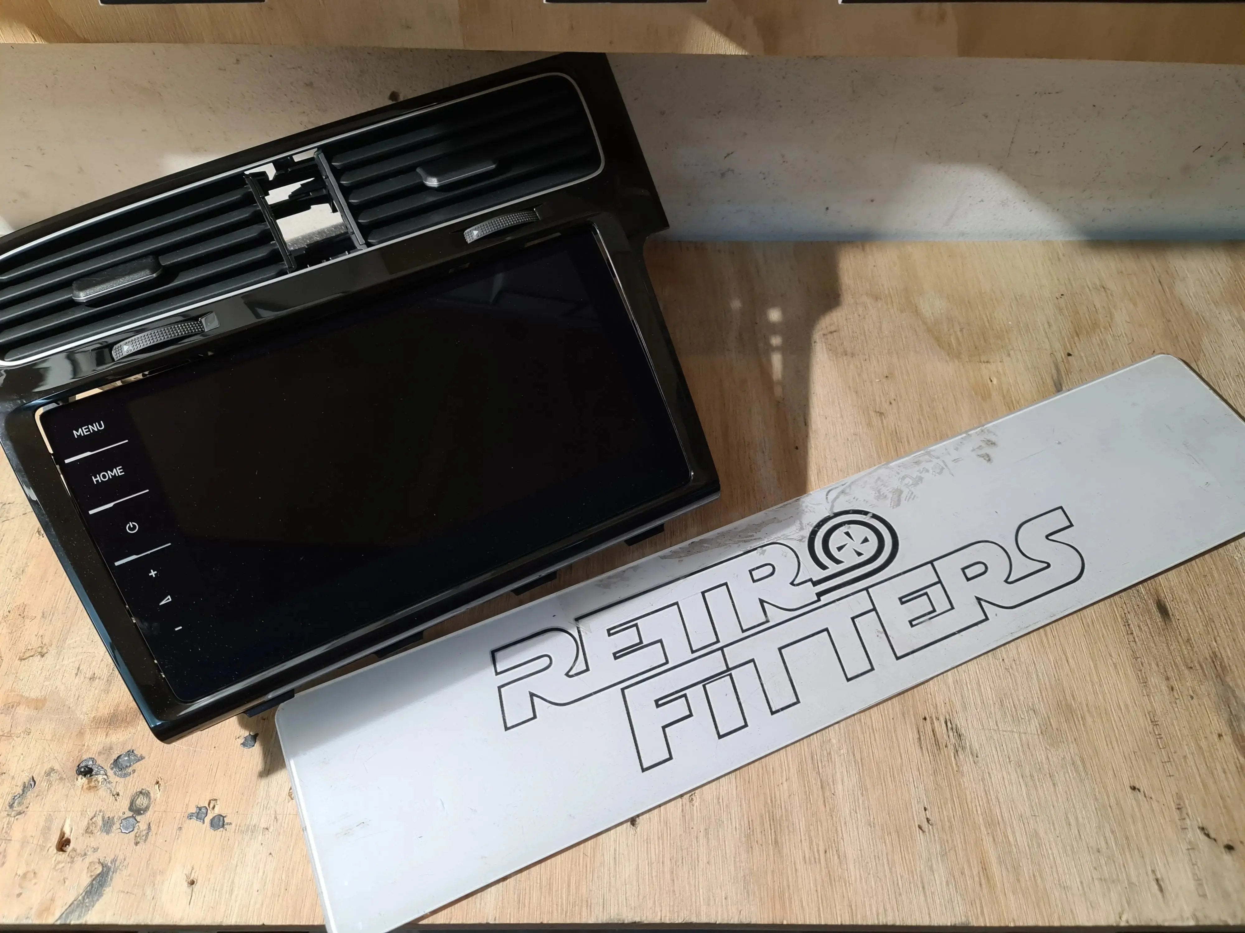 For VW Golf 7 Passat B8 Tiguan 2017---- 9.2-inch touch screen only In stock with Supplier 7 to 14 days