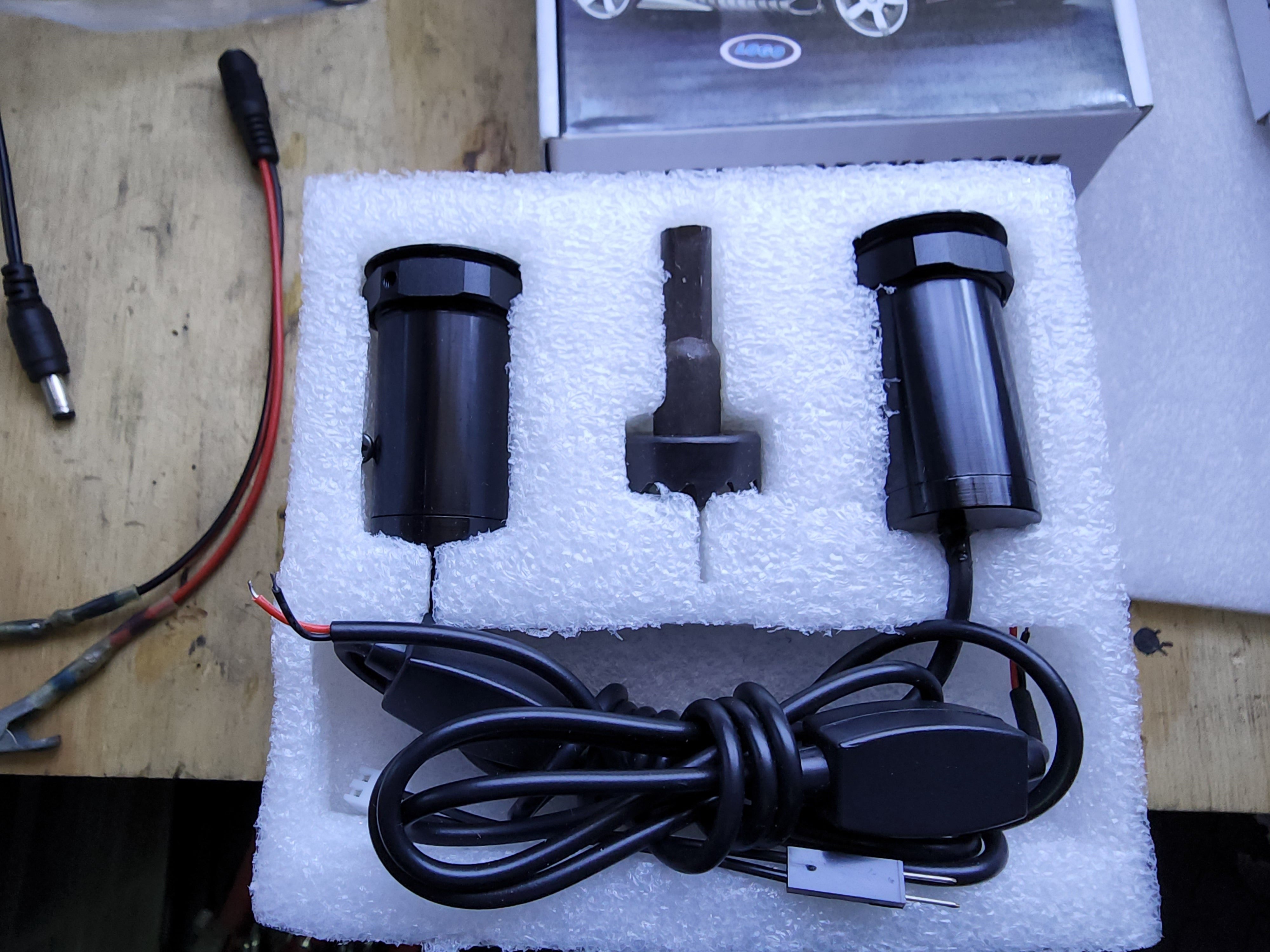Universal Volkswagen / Audi / Bmw / Fait / Mercedes-Benz / Porsche / Toyota / Mazda Shadow lights