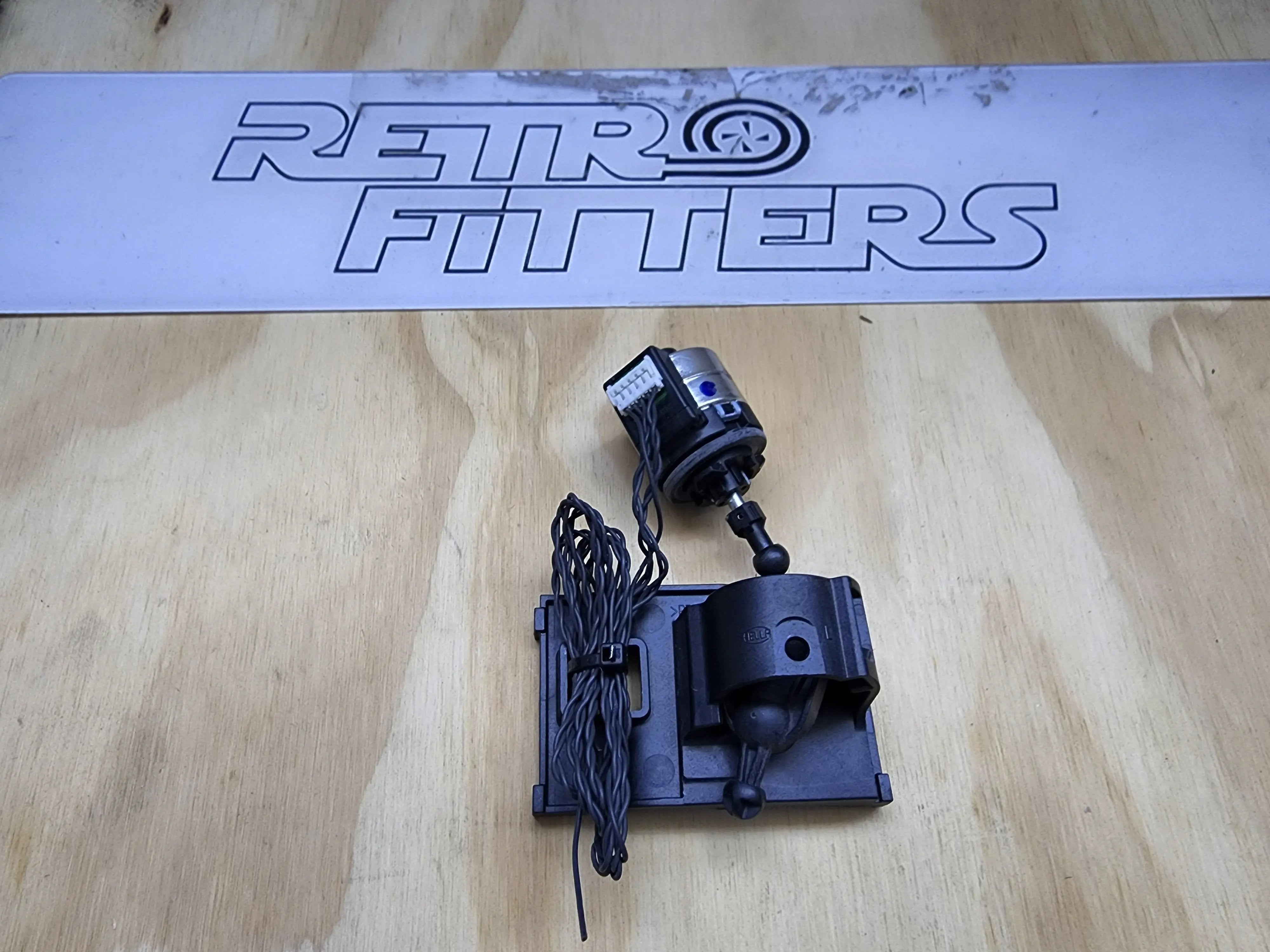 Vollswagen Polo 6r and 6c headlight parts (Used) Retrofitters RSA