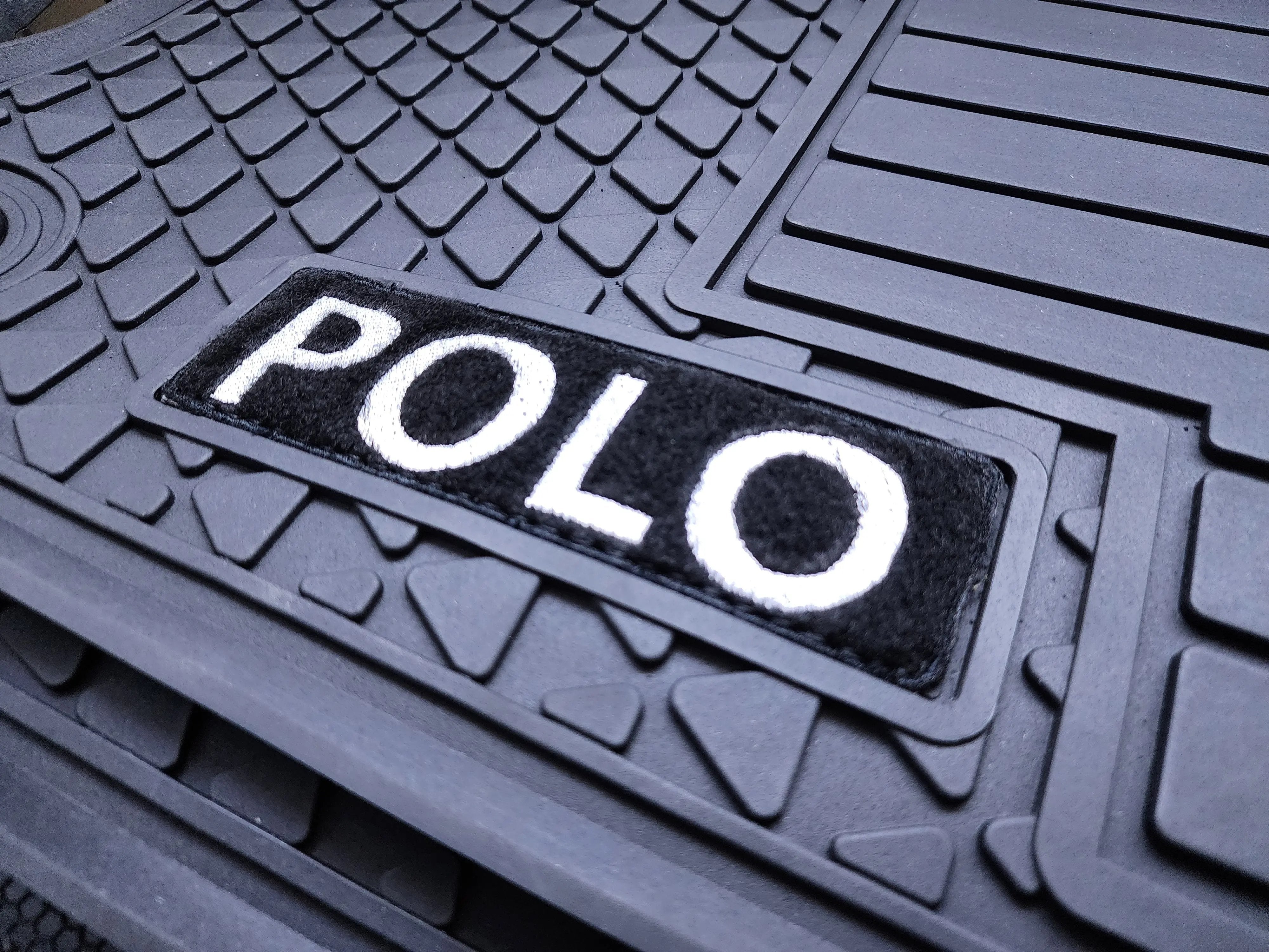 Volkswagen Golf 5 - 6 - 7 Heavy Duty Rubber mats Retrofitters RSA