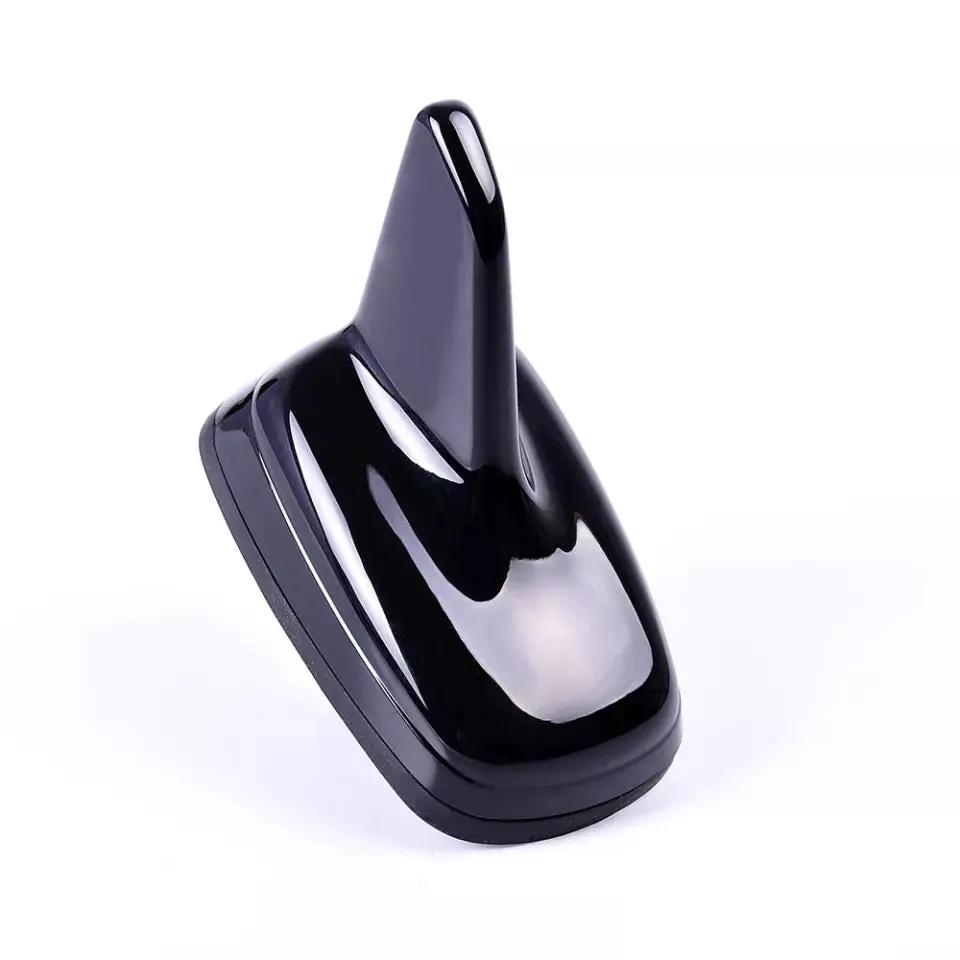 Volkswagen Golf mk7 Shark fin Gps and Radio antenna Retrofitters RSA