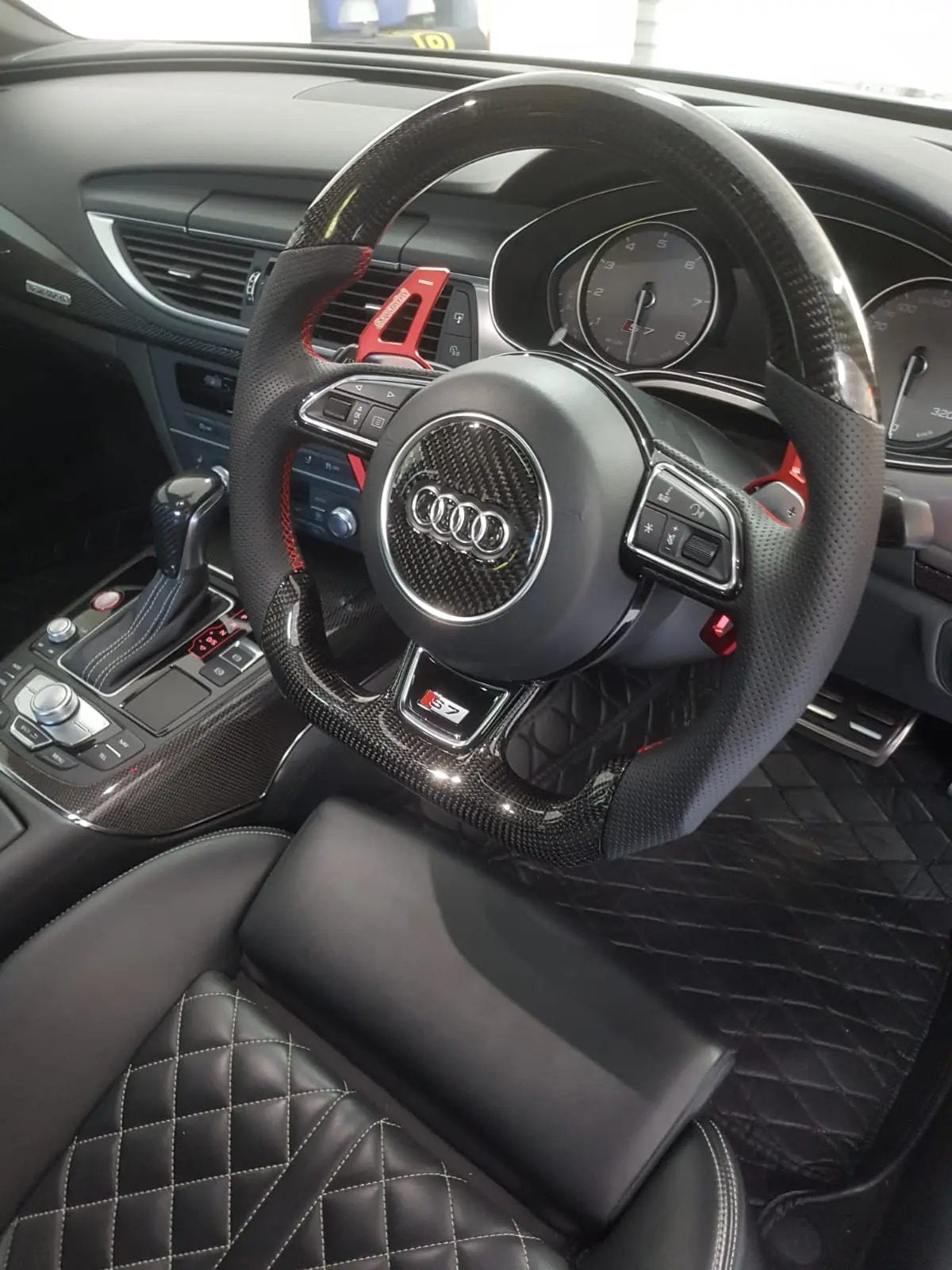 Carbon Fiber Steering Wheel Audi 8v(Airbag cover excl ) Made on order 6 to 8 weeks