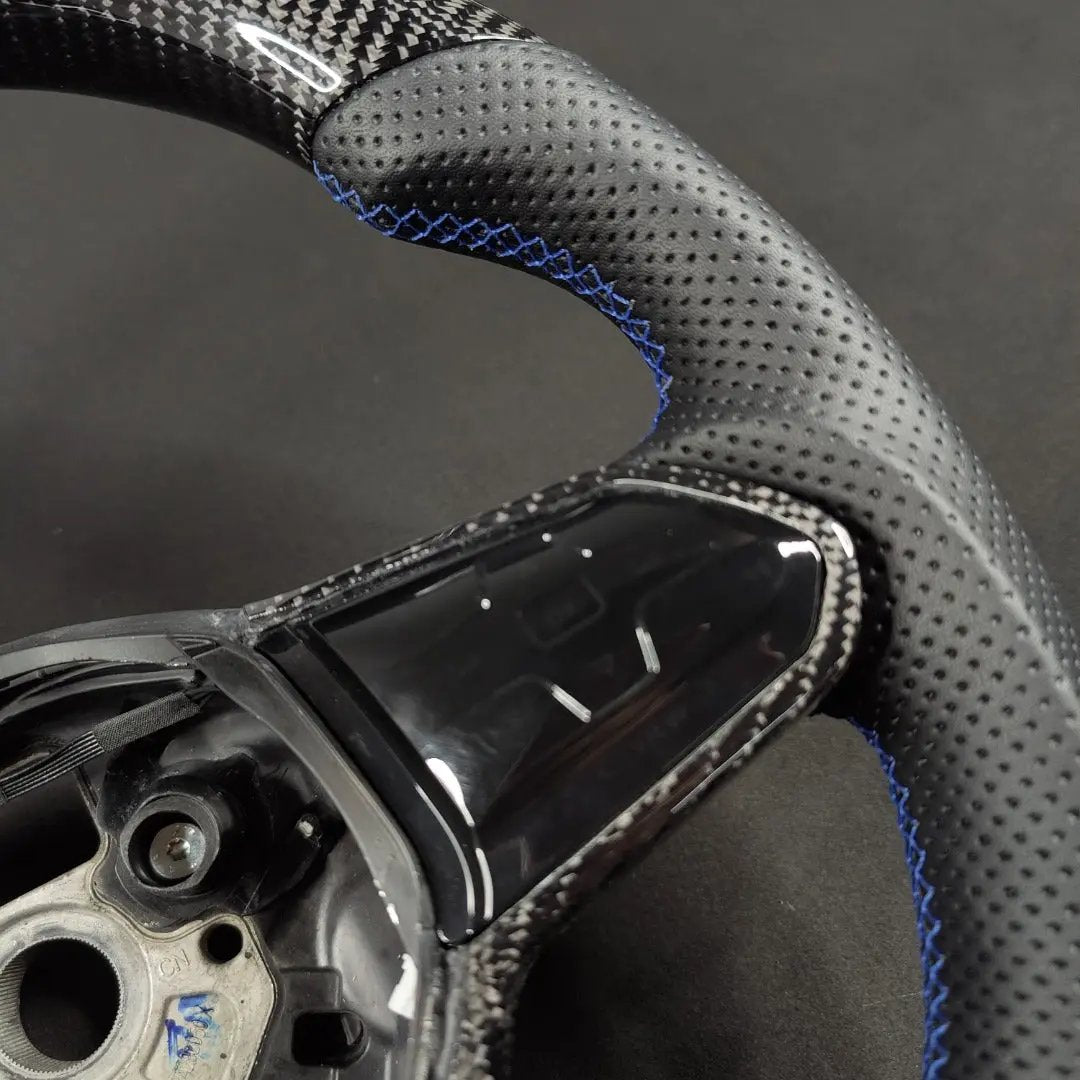 Carbon Fiber Steering Wheel Volkswagen mk8 Gti / R / Rline / T-roc / T-cross(Airbag cover excl ) Made on order 6 to 8 weeks