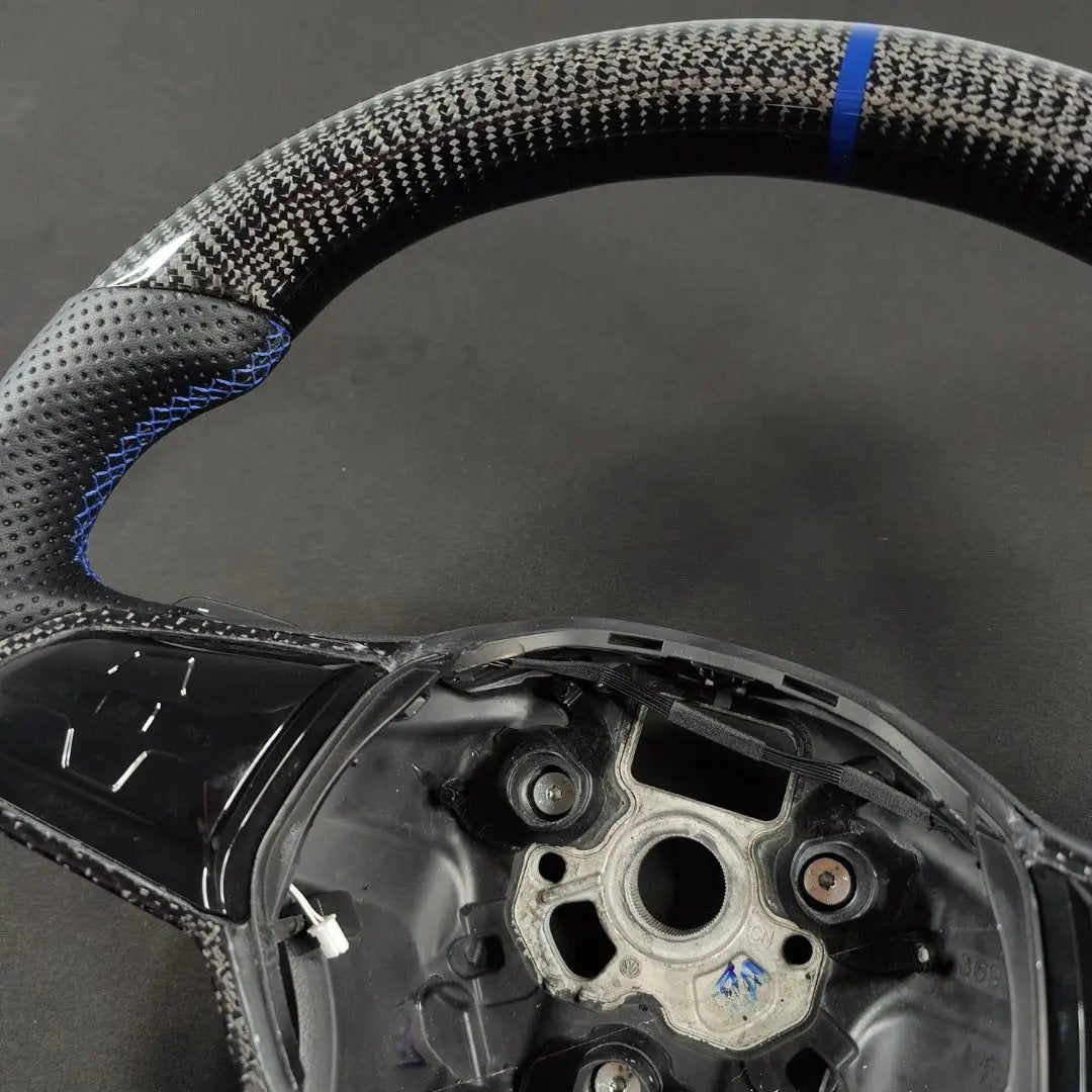 Carbon Fiber Steering Wheel Volkswagen mk8 Gti / R / Rline / T-roc / T-cross(Airbag cover excl ) Made on order 6 to 8 weeks