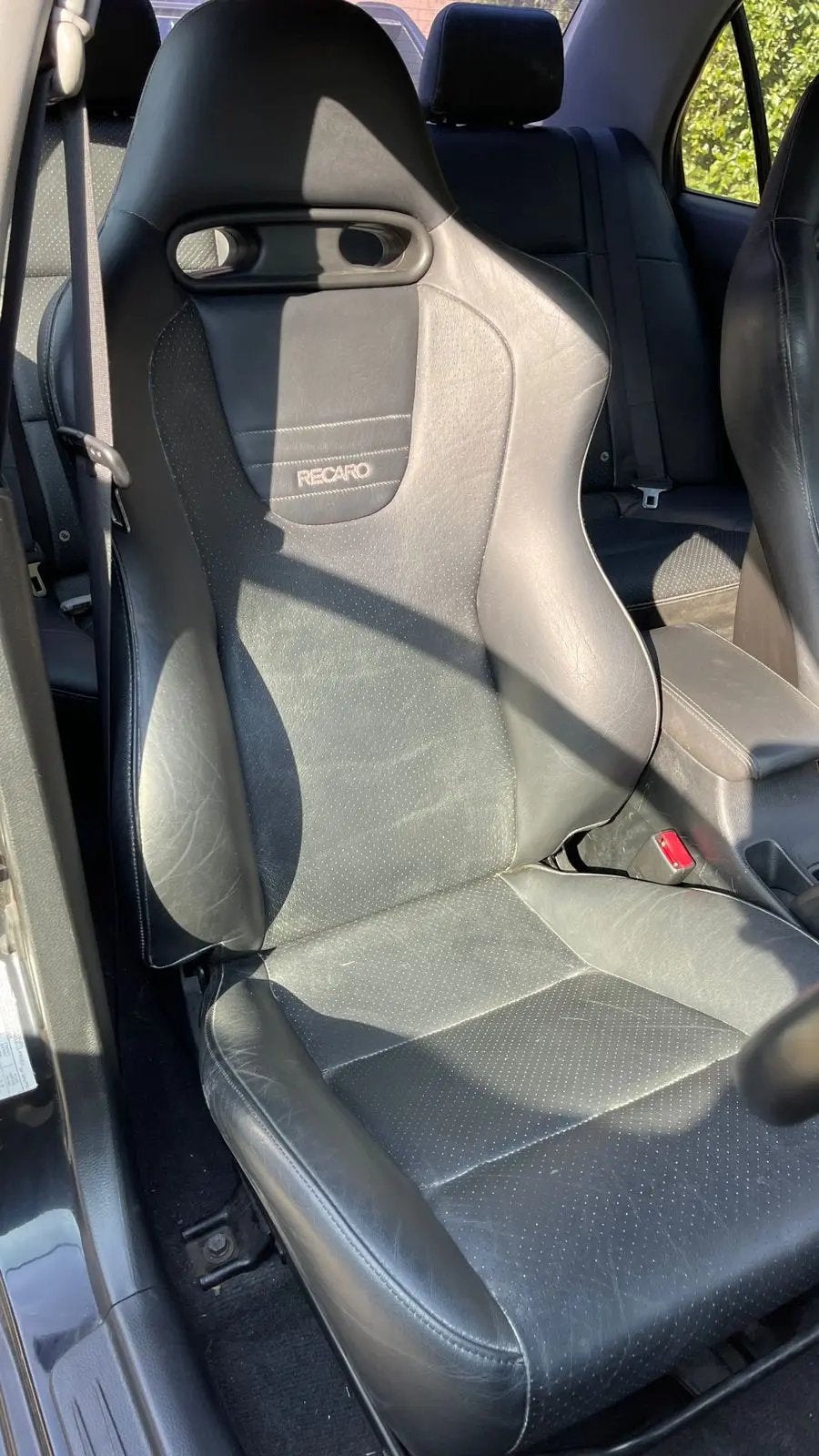 Recaro Oem Seats wingback (Sold as a Pair of two front seats) In stock with Supplier 7 to 14 days