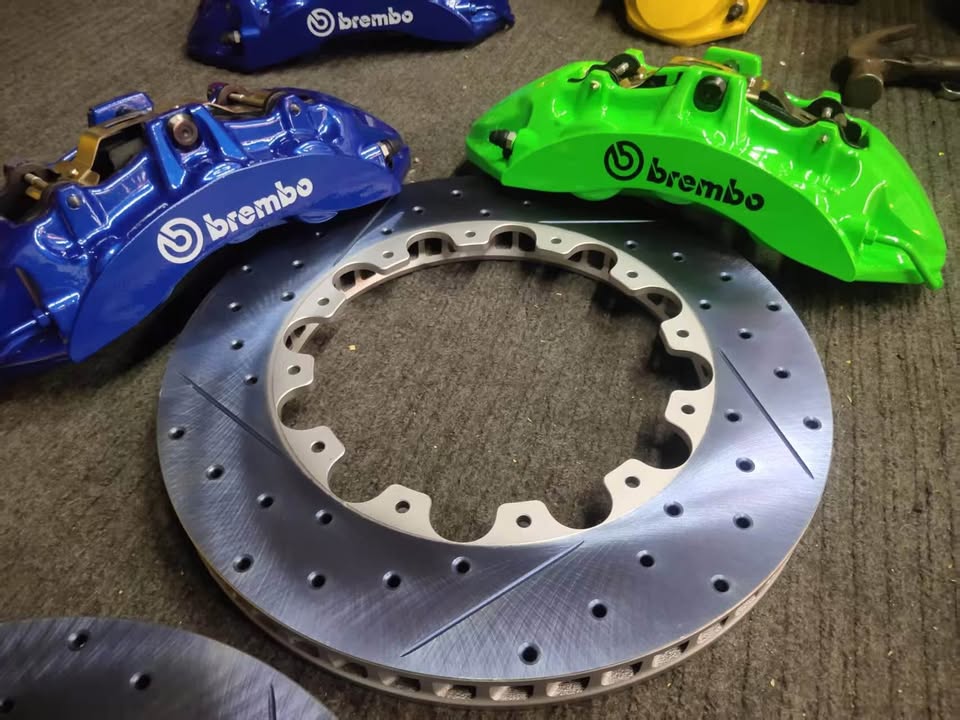 Brembo 8pot remme voor