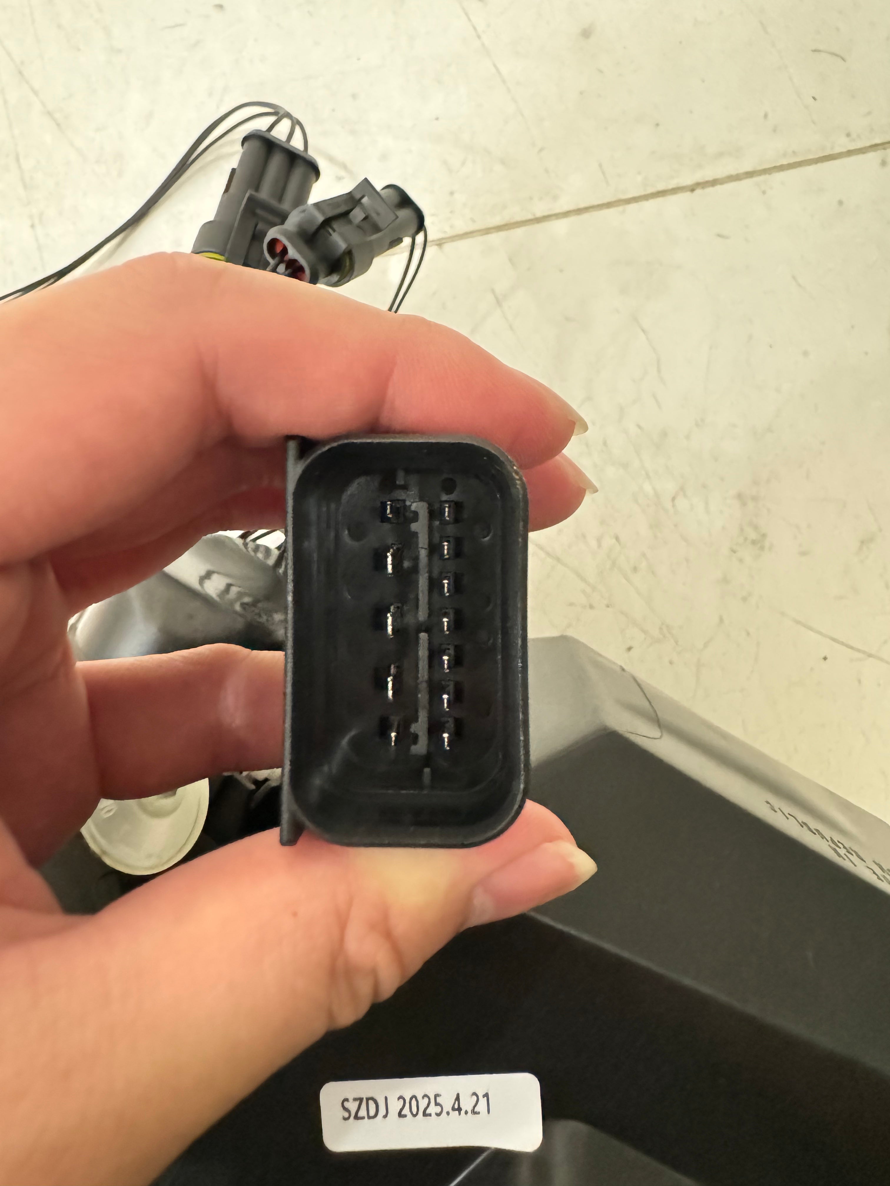 BMW Headlight 2015-2019 BMW F20 Lci
Halogen Headlight Upgrade To F20 Lci LED Headlamp Retrofitters