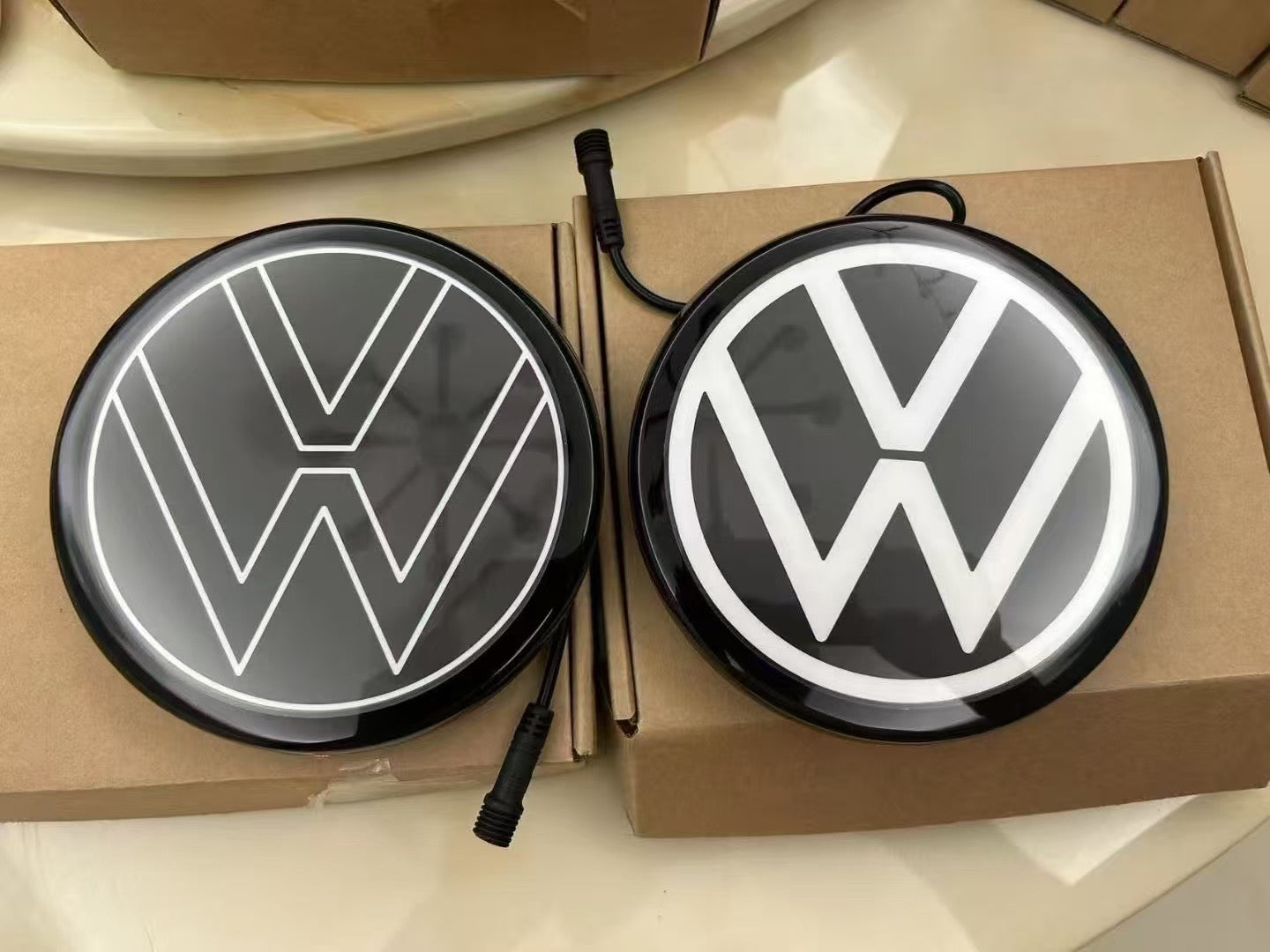 VW Light up Emblem light for GOlf7/7.5/8/passat/Jetta/polo/Taos/Touran/T-Roc/T-CRoss/Arteon In stock with Supplier 7 to 14 days