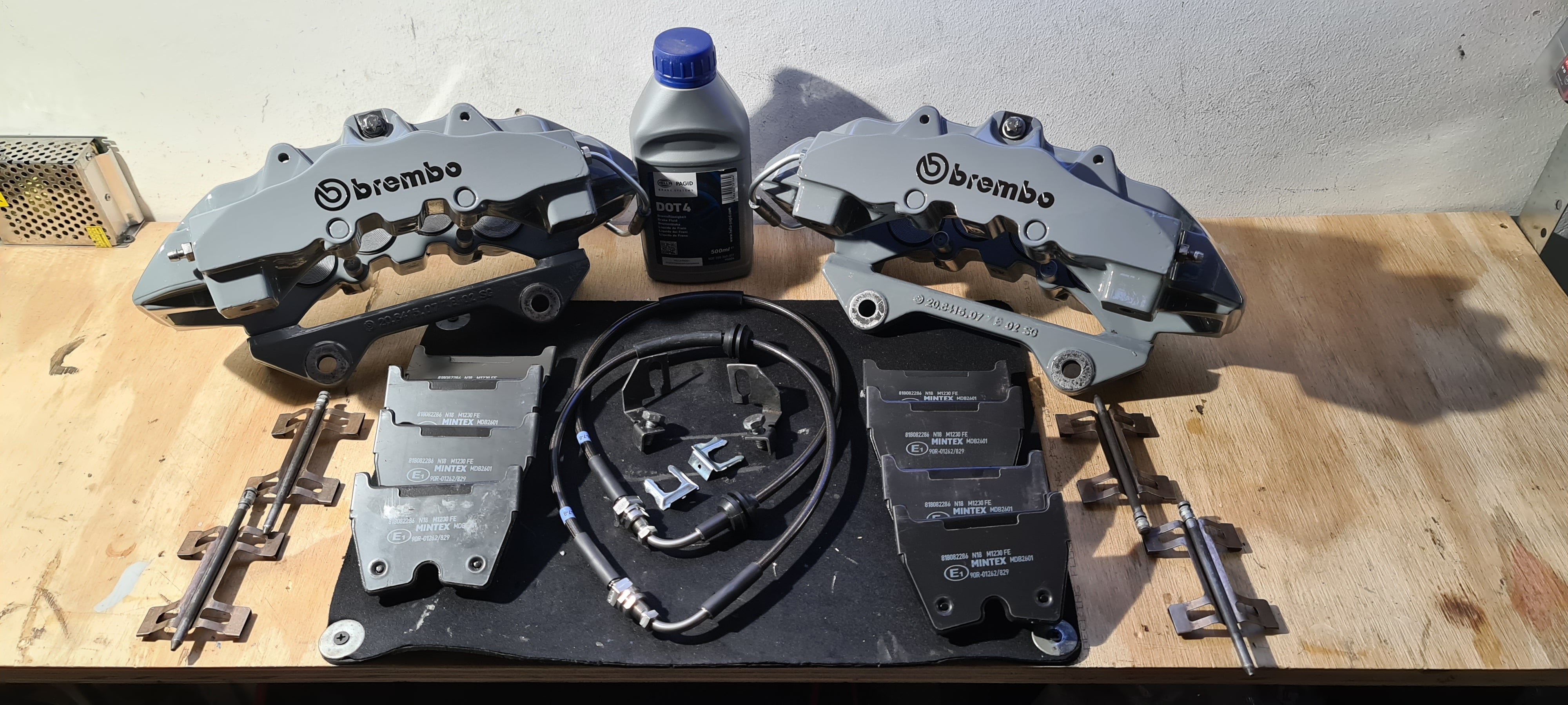 Brembo 8pot remme voor