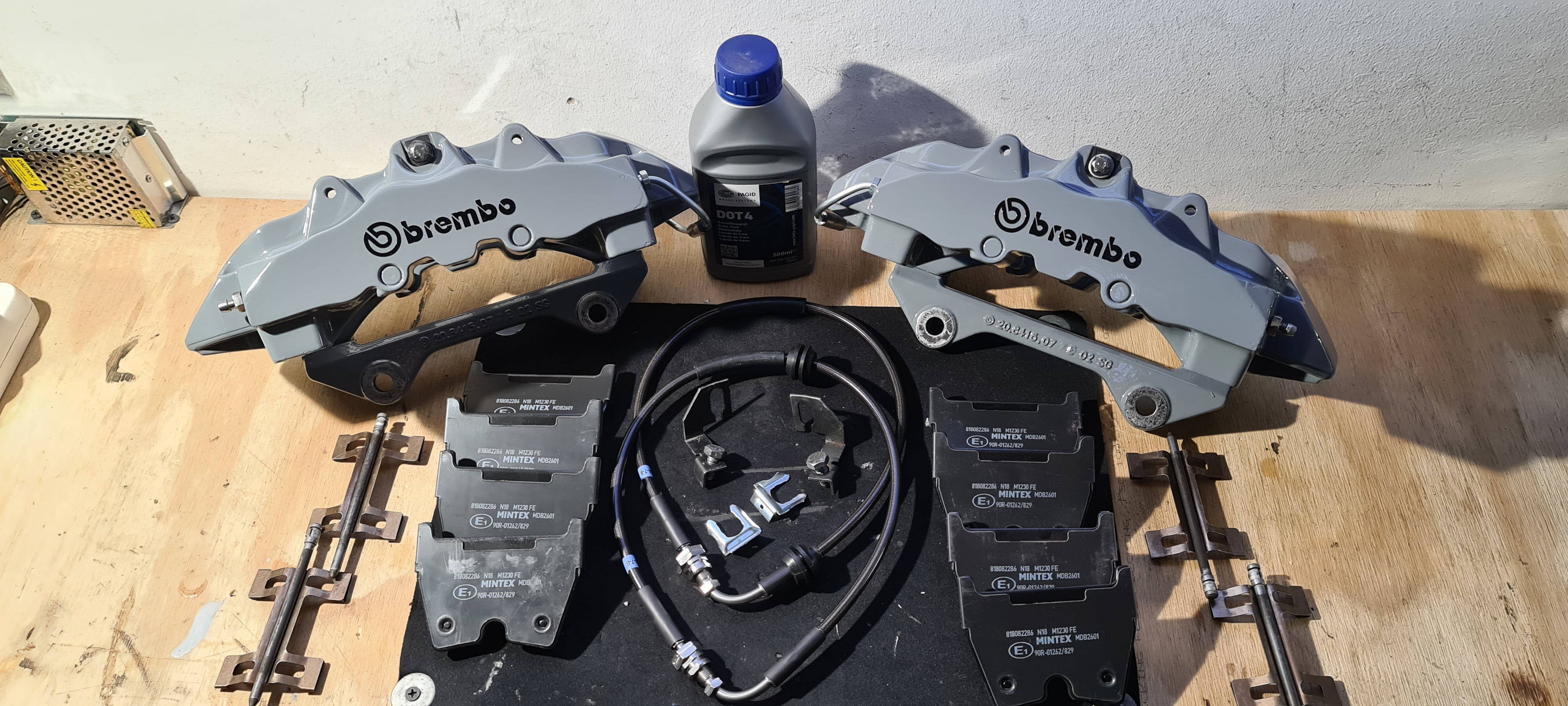 Brembo 8pot remme voor