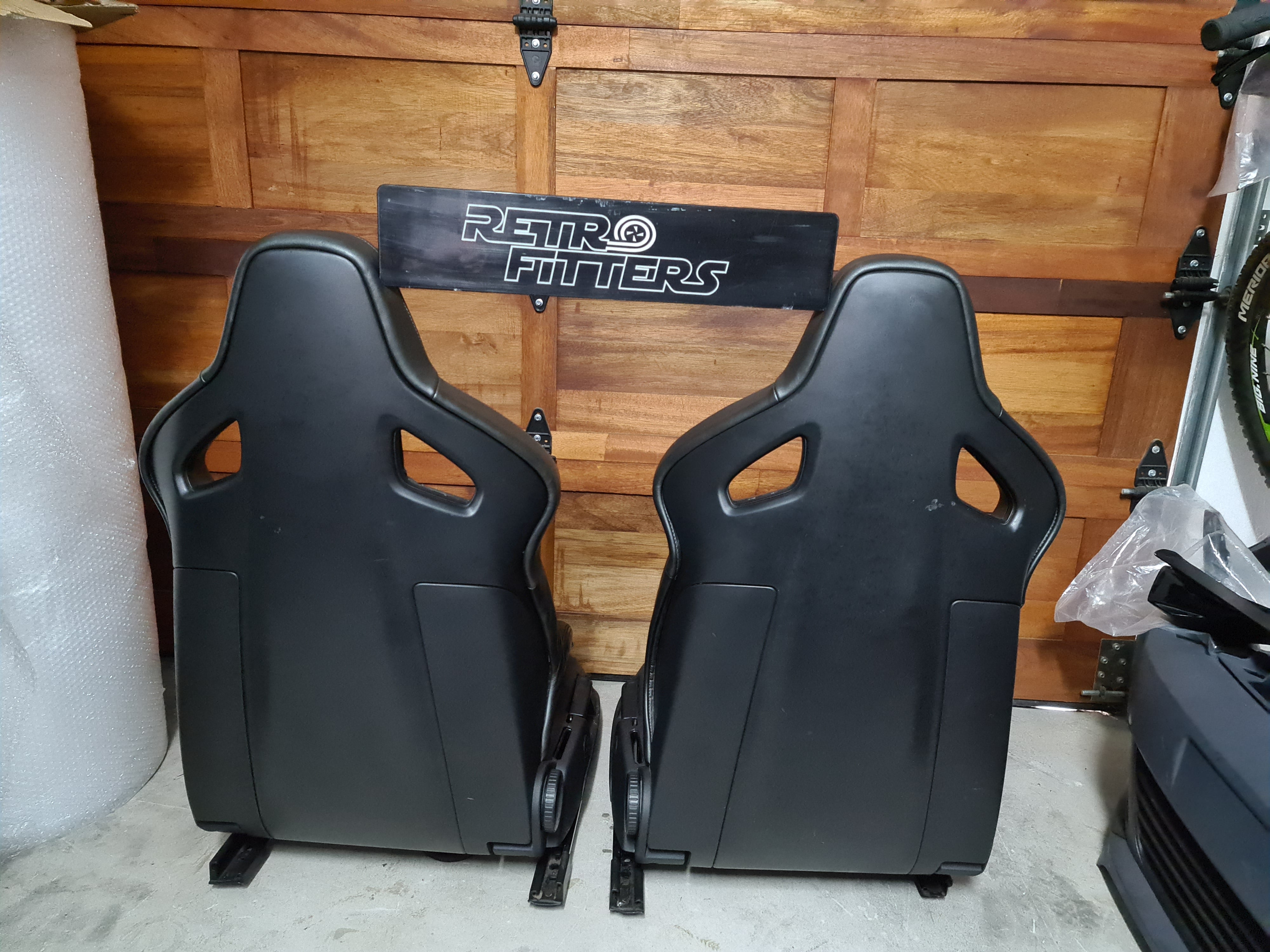 Recaro Oem Seats wingback (Verkoop as 'n paar van twee voorsitplekke)