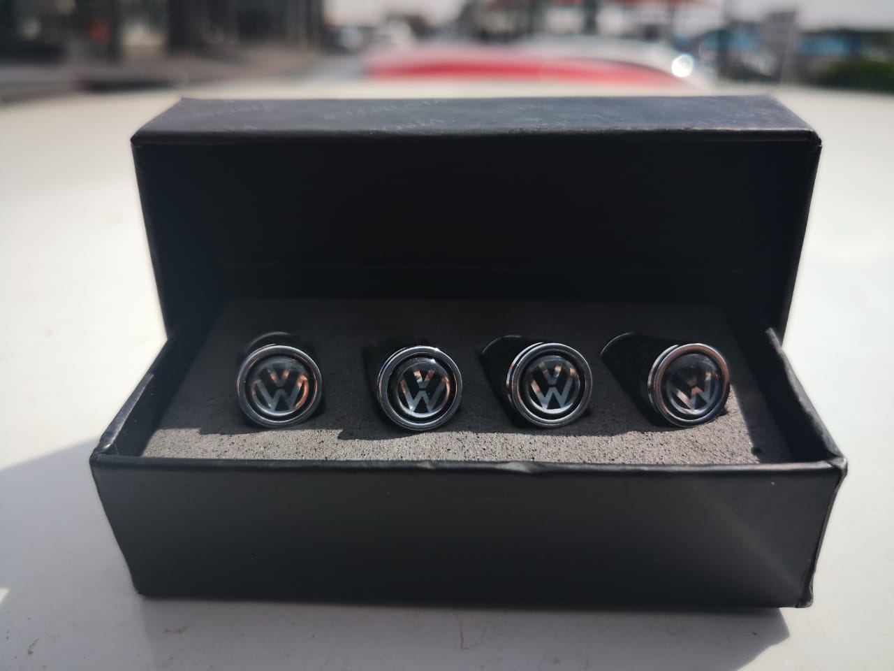 Koolstofbandklepdoppies 