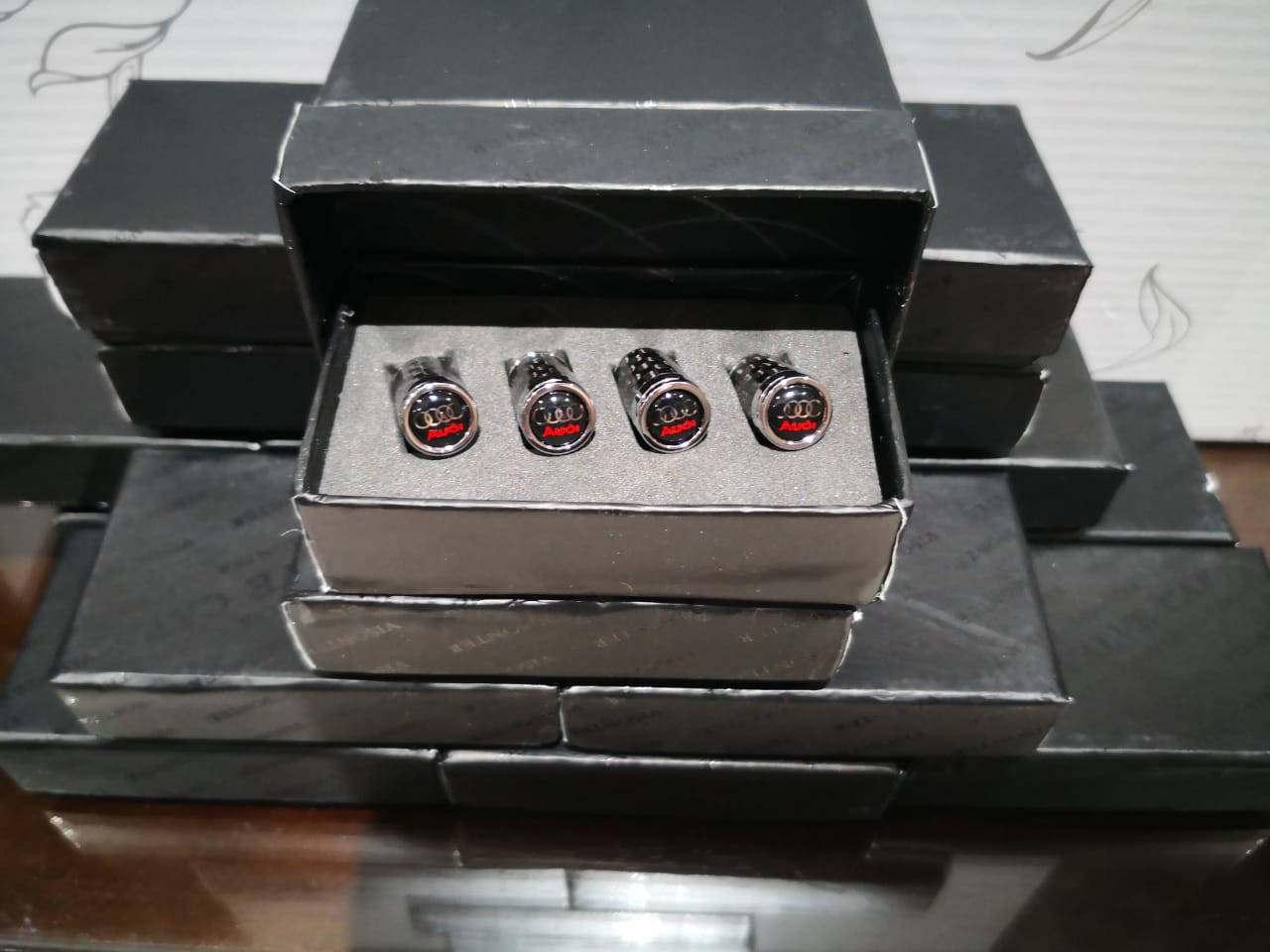 Koolstofbandklepdoppies 